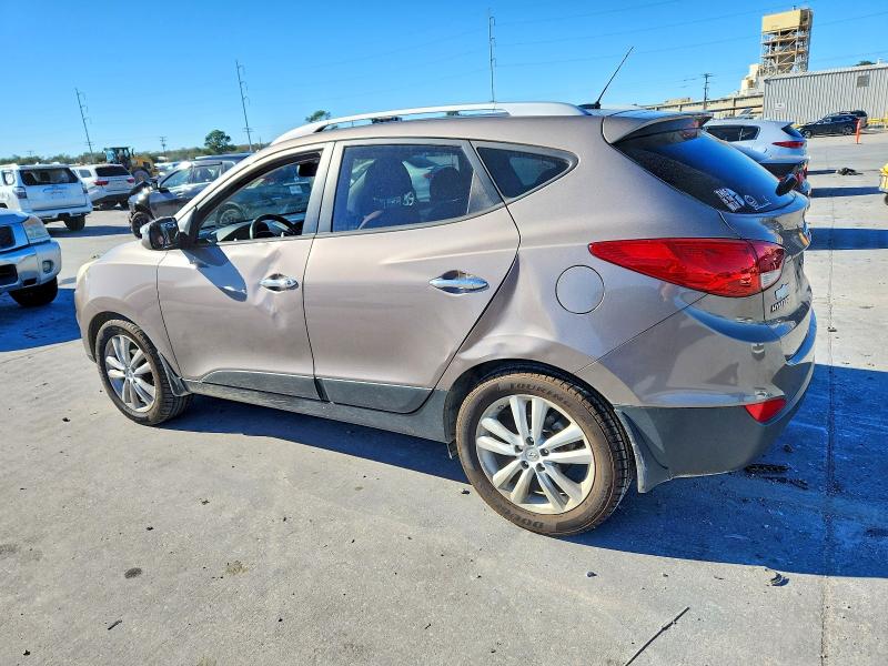 Photo 2 from auction – 2011 HYUNDAI TUCSON with VIN KM8JU3AC6BU201492