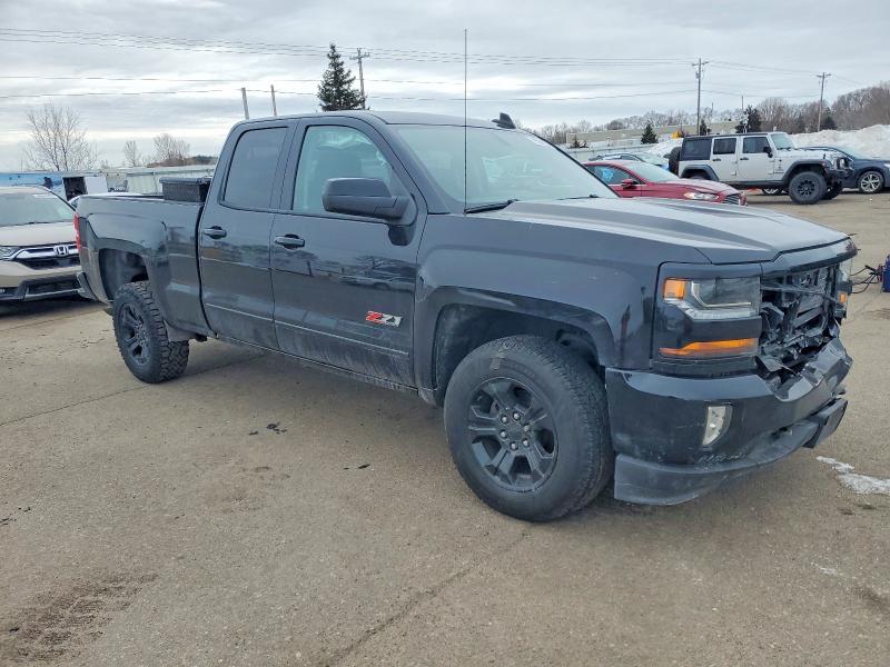 Photo 4 from auction – 2017 CHEVROLET SILVERADO with VIN 1GCVKREC9HZ317418