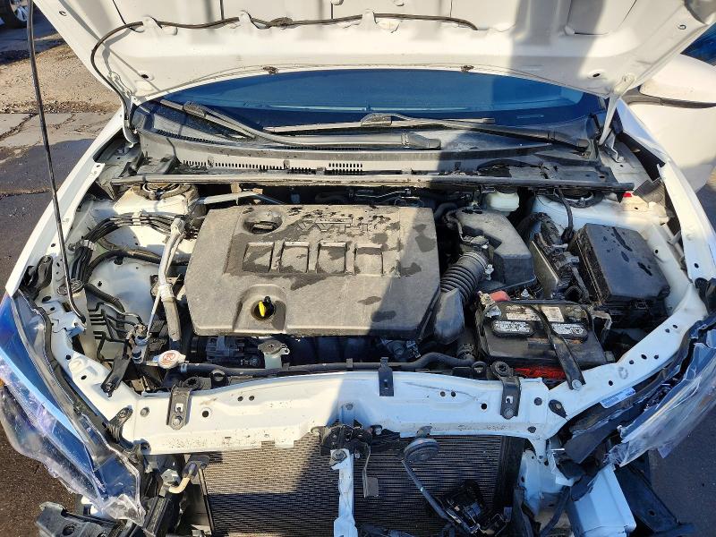 Photo 11 from auction – 2018 TOYOTA COROLLA with VIN 2T1BURHEXJC052468