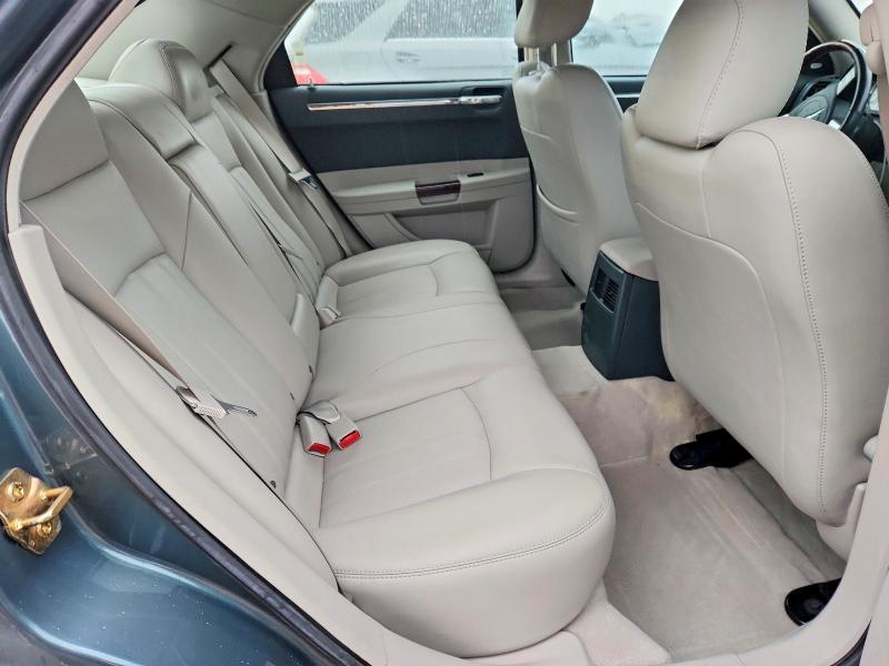 Photo 10 from auction – 2006 CHRYSLER 300 with VIN 2C3KA63H26H135676