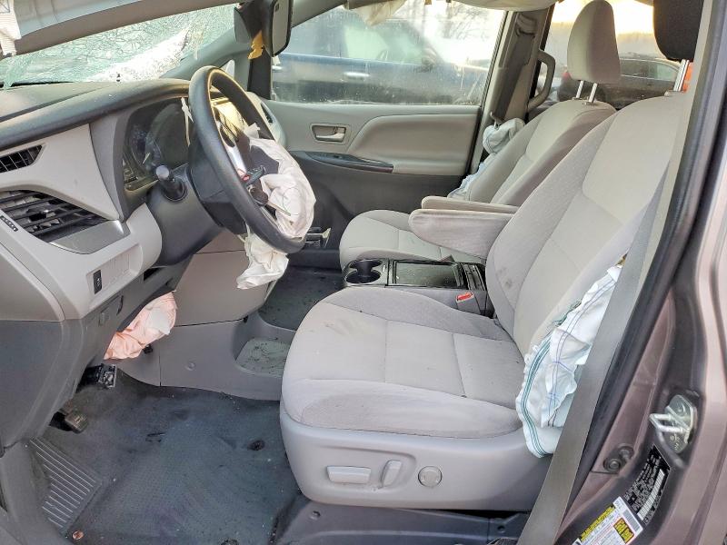Photo 7 from auction – 2020 TOYOTA SIENNA LE with VIN 5TDKZ3DC2LS080441