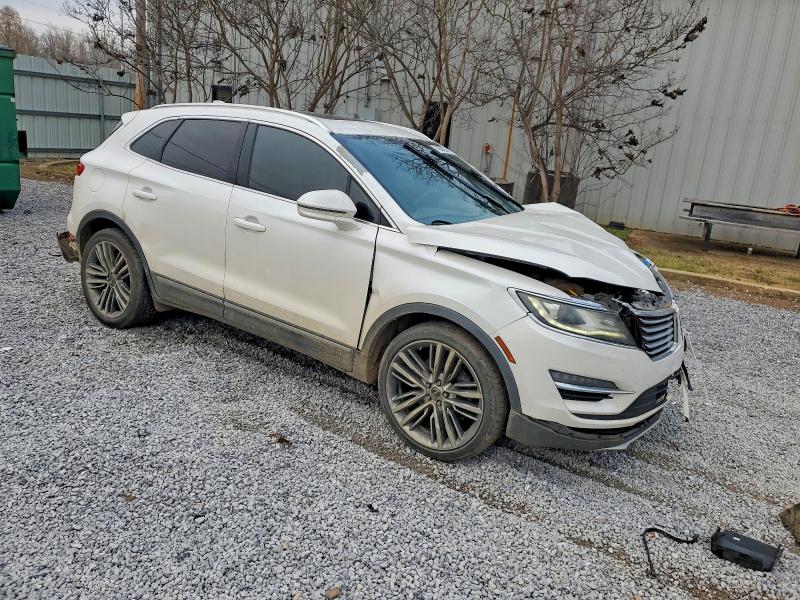 Photo 4 from auction – 2016 LINCOLN MKC RESERV with VIN 5LMTJ3DH1GUJ28626