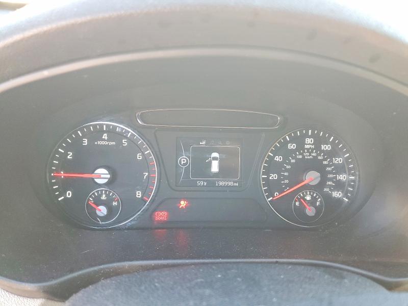 Photo 9 from auction – 2016 KIA SORENTO with VIN 5XYPH4A14GG126498