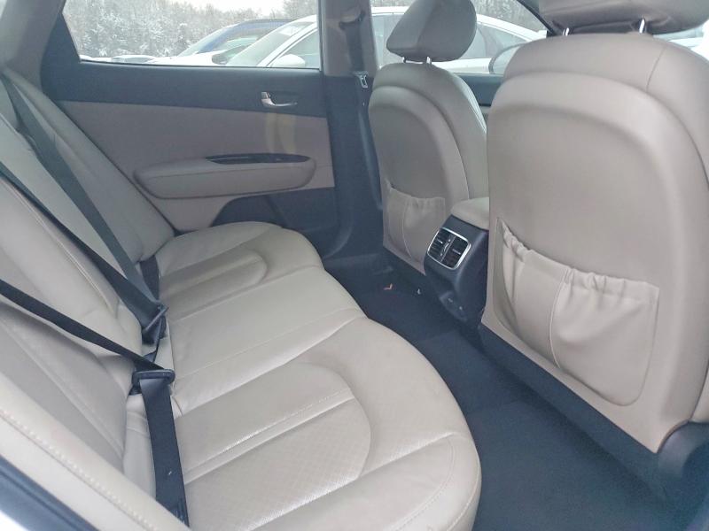 Photo 10 from auction – 2016 KIA OPTIMA with VIN 5XXGU4L37GG066988