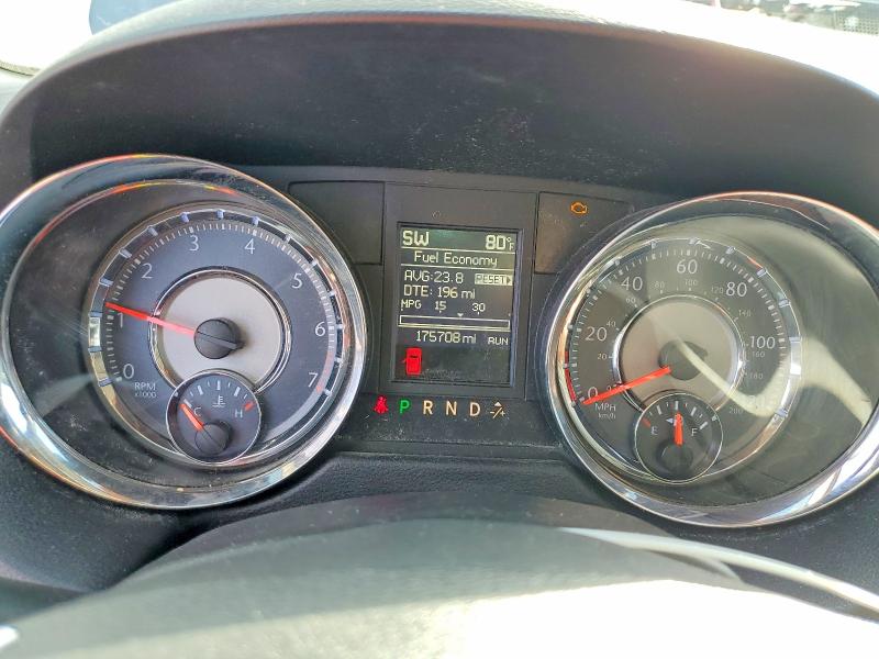 Photo 9 from auction – 2015 CHRYSLER TOWN & COU with VIN 2C4RC1BG4FR739904