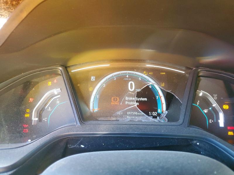 Photo 9 from auction – 2019 HONDA CIVIC LX with VIN 19XFC2F61KE033673