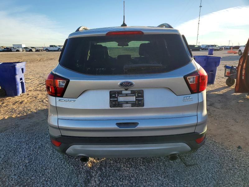 Photo 6 from auction – 2019 FORD ESCAPE SEL with VIN 1FMCU0HD2KUB84504