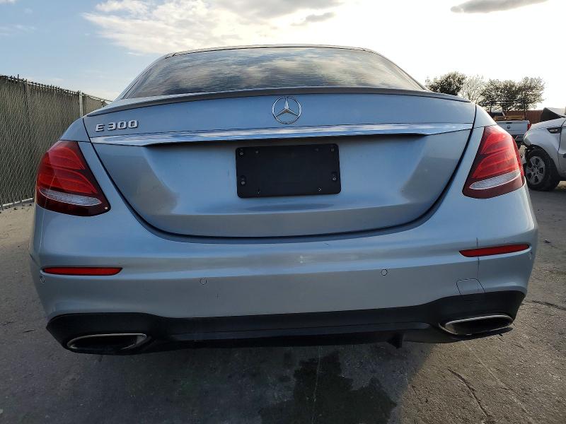 Photo 6 from auction – 2018 MERCEDES-BENZ E 300 with VIN WDDZF4JB7JA403889