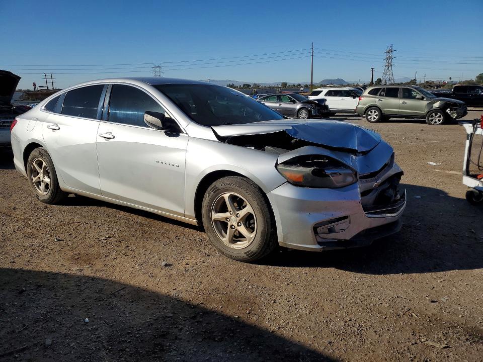 Photo 4 from auction – 2018 CHEVROLET MALIBU with VIN 1G1ZB5ST6JF231840