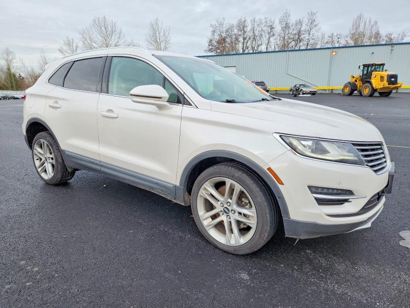 Photo 4 from auction – 2017 LINCOLN MKC RESERV with VIN 5LMTJ3DH6HUL46188