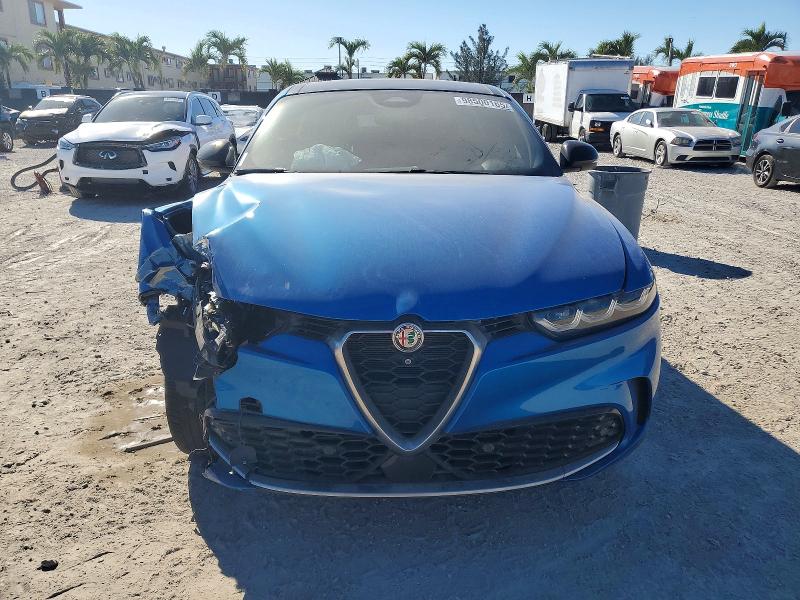 Photo 5 from auction – 2024 ALFA ROMEO TONALE TI with VIN ZASPATCW3R3048010