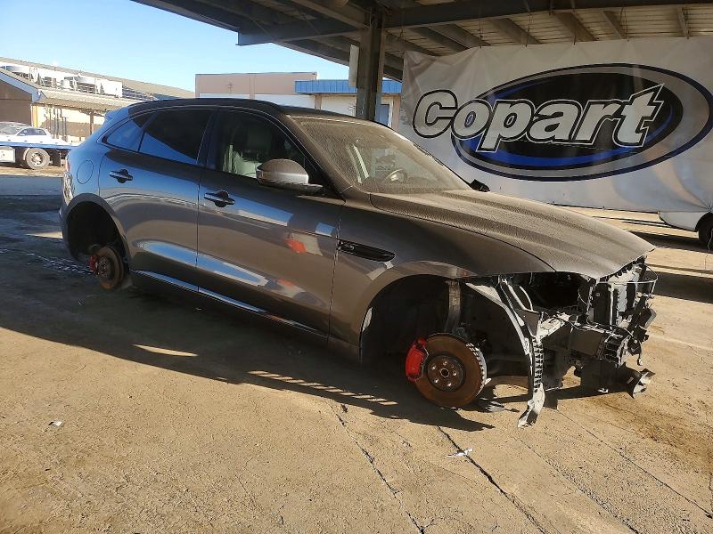 Photo 4 from auction – 2019 JAGUAR F-PACE with VIN SADCM2FV8KA396986