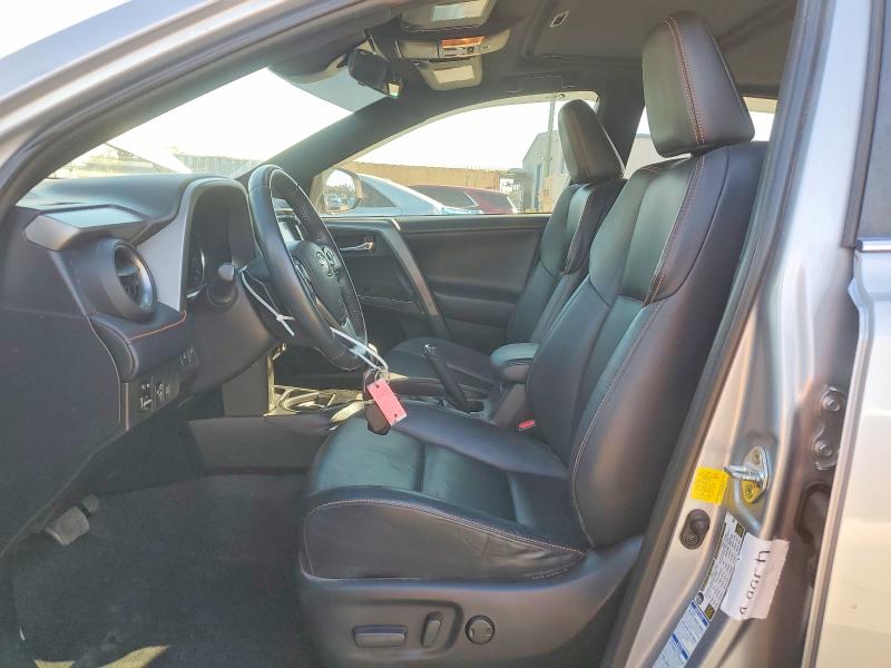 Photo 7 from auction – 2016 TOYOTA RAV4 SE with VIN 2T3JFREV5GW485110