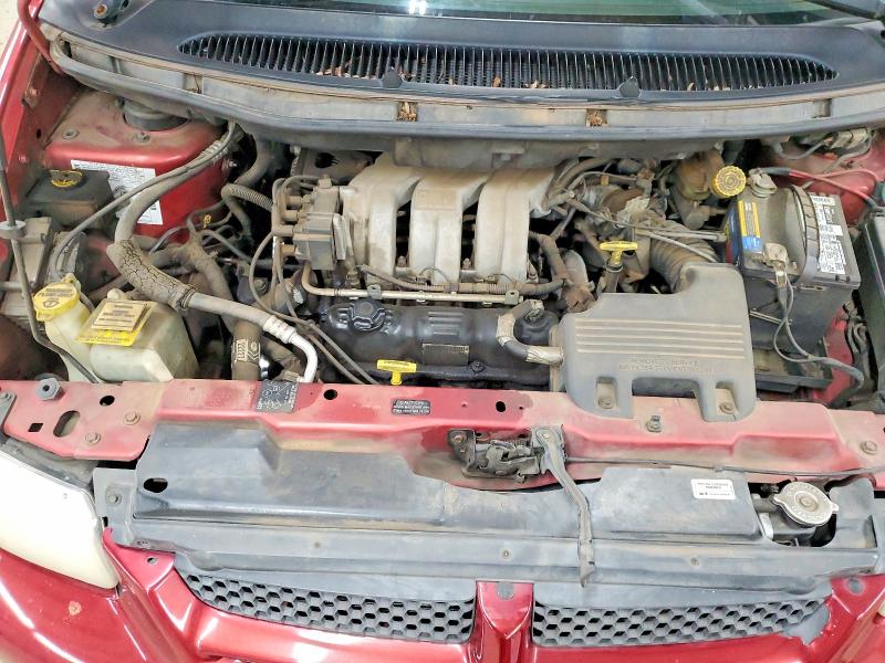 Photo 12 from auction – 2000 DODGE GRAND CARA with VIN 1B4GP44G4YB540490