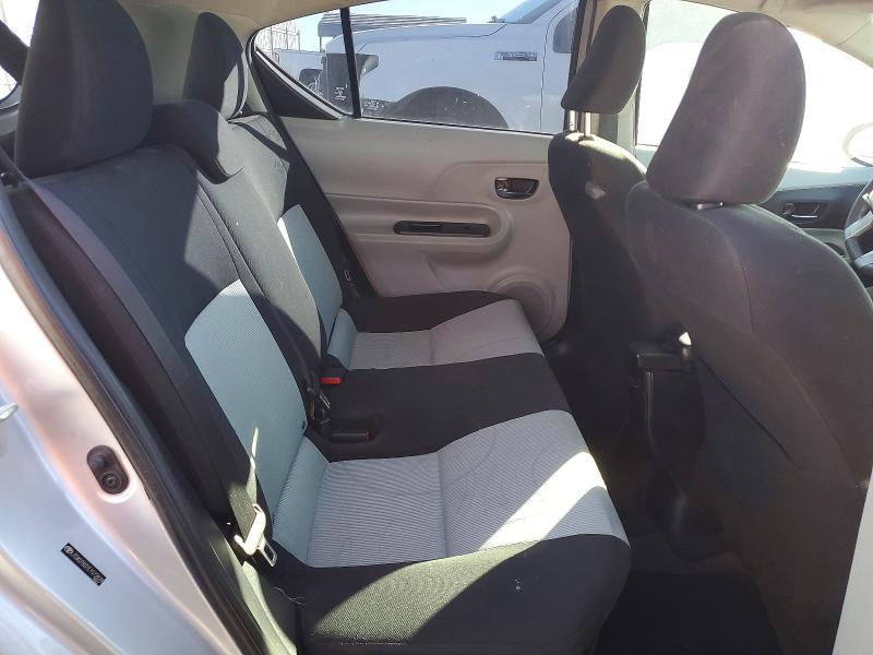 Photo 10 from auction – 2014 TOYOTA PRIUS C with VIN JTDKDTB31E1572878