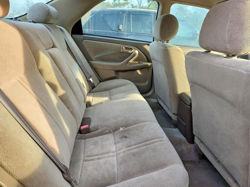 Photo 10 from auction – 2000 TOYOTA CAMRY CE with VIN 4T1BG22K9YU011383