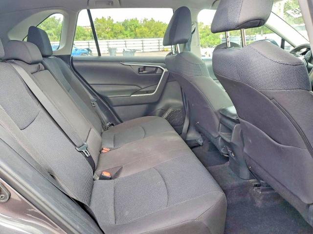 Photo 10 from auction – 2021 TOYOTA RAV4 LE with VIN 2T3F1RFVXMC254803