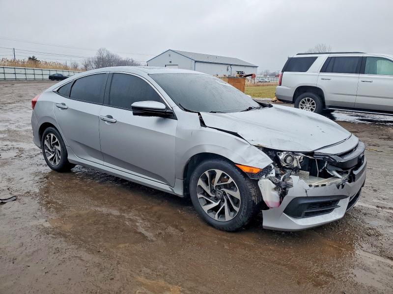 Photo 4 from auction – 2016 HONDA CIVIC EX with VIN 19XFC2F71GE074952
