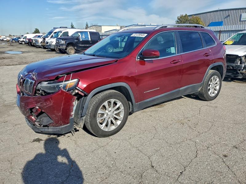 JEEP CHEROKEE L 2019 with VIN 1C4PJLCB7KD232620 - Photo from auction