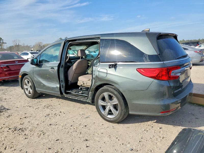 Photo 2 from auction – 2018 HONDA ODYSSEY with VIN 5FNRL6H5XJB085191