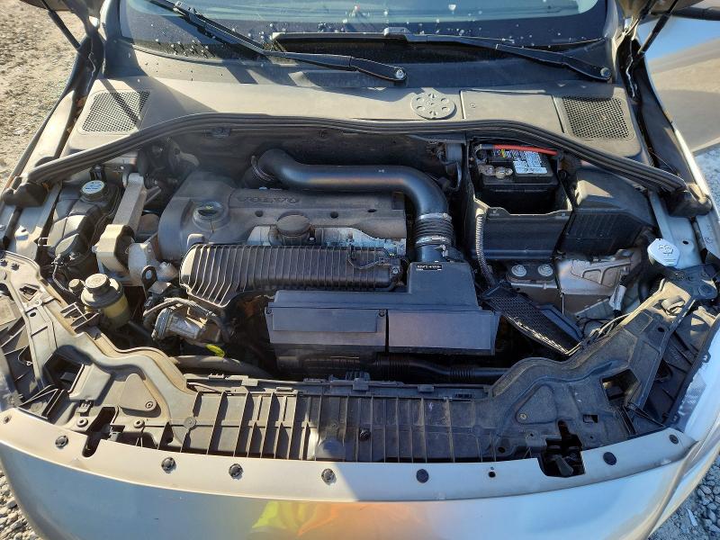 Photo 11 from auction – 2016 VOLVO S60 PREMIE with VIN YV1612TKXG2391280