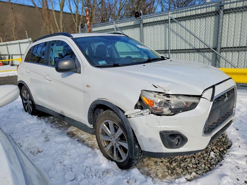 Photo 4 from auction – 2013 MITSUBISHI OUTLANDER with VIN 4A4AR5AU0DE016564