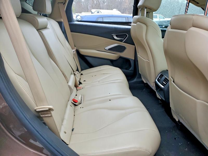 Photo 11 from auction – 2019 ACURA RDX with VIN 5J8TC2H30KL038801