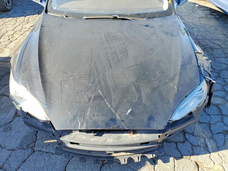 Photo 11 from auction – 2014 TESLA MODEL S with VIN 5YJSA1H17EFP55681