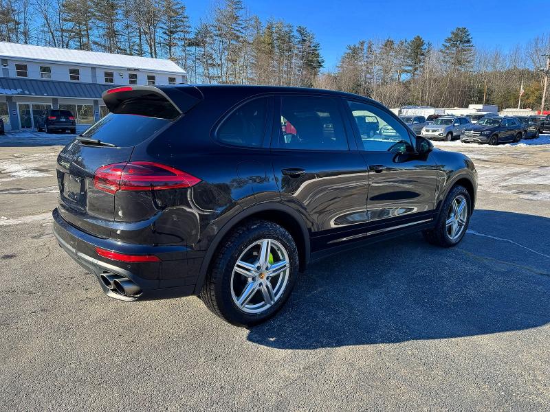 Photo 4 from auction – 2016 PORSCHE CAYENNE SE with VIN WP1AE2A23GLA64607