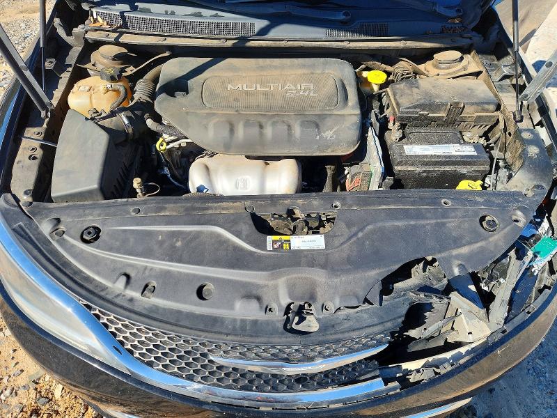 Photo 11 from auction – 2015 CHRYSLER 200 with VIN 1C3CCCAB9FN652444