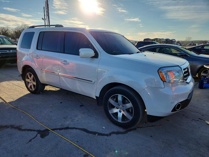 Foto 4 de la subasta – 2014 HONDA PILOT TOUR con VIN 5FNYF4H97EB010271