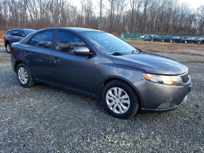 Photo 4 from auction – 2013 KIA FORTE with VIN KNAFU4A23D5695456