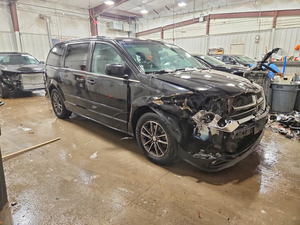 Photo 4 from auction – 2017 DODGE GRAND CARAVAN with VIN 2C4RDGCG0HR716542