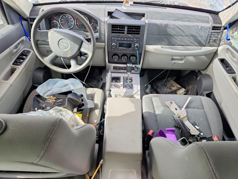 Photo 8 from auction – 2008 JEEP LIBERTY with VIN 1J8GP28K98W198963