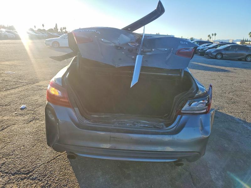 Photo 6 from auction – 2017 NISSAN ALTIMA 2.5 with VIN 1N4AL3AP2HC189596