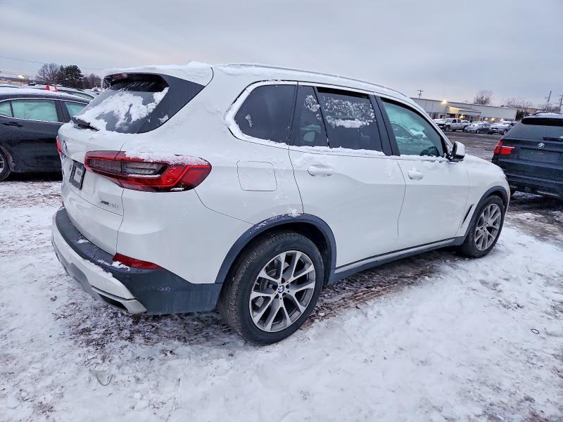 Photo 3 from auction – 2020 BMW X5 with VIN 5UXCR6C07LLL74897