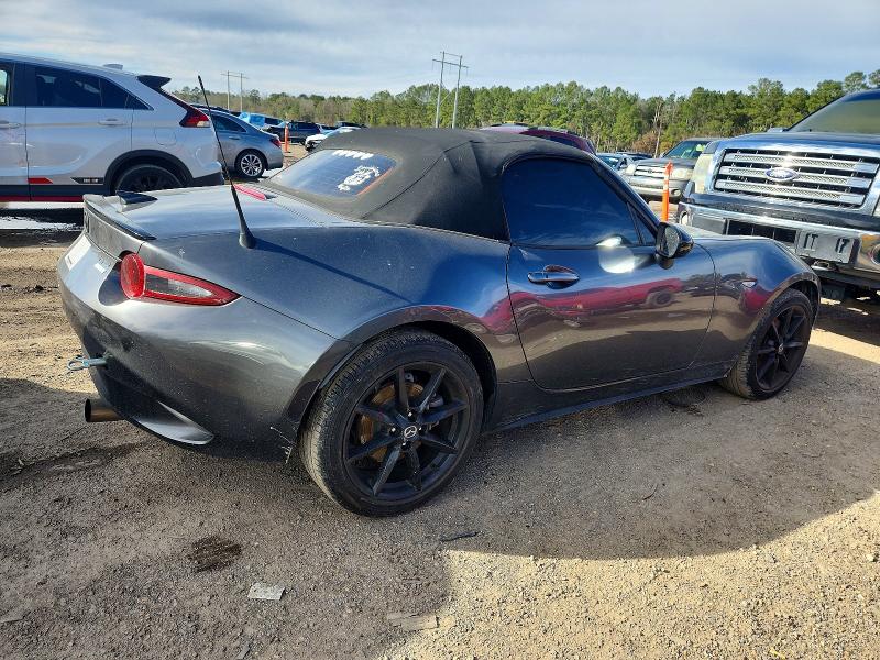 Photo 3 from auction – 2021 MAZDA MX-5 MIATA with VIN JM1NDAC79M0450163