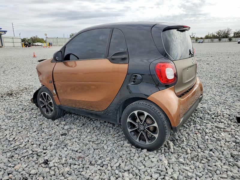 Photo 2 from auction – 2016 SMART FORTWO with VIN WMEFJ5DA4GK067613