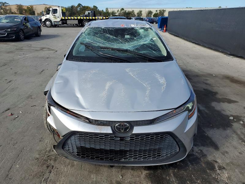 Photo 5 from auction – 2020 TOYOTA COROLLA LE with VIN JTDEPRAE8LJ076340