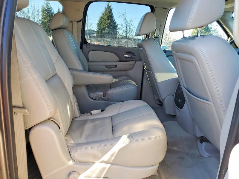 Photo 11 from auction – 2007 CHEVROLET SUBURBAN with VIN 1GNFK16357R388559