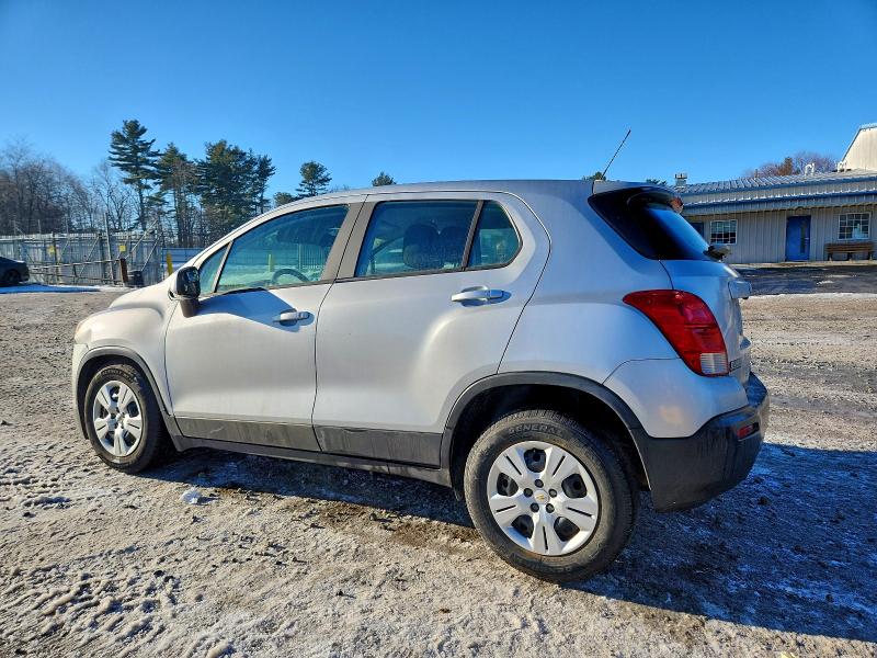 Photo 2 from auction – 2015 CHEVROLET TRAX LS with VIN KL7CJKSBXFB206957