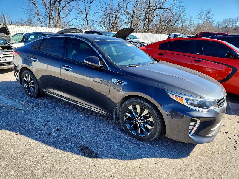 Photo 4 from auction – 2018 KIA OPTIMA with VIN 5XXGT4L36JG246764