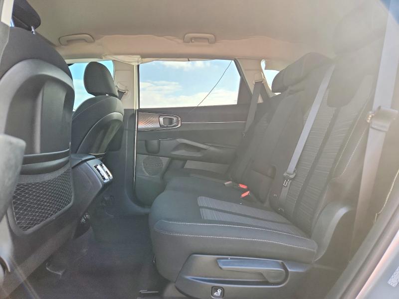 Photo 10 from auction – 2022 KIA SORENTO LX with VIN 5XYRG4LC9NG116332