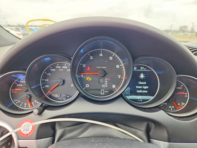 Photo 9 from auction – 2017 PORSCHE CAYENNE with VIN WP1AA2A25HKA89608