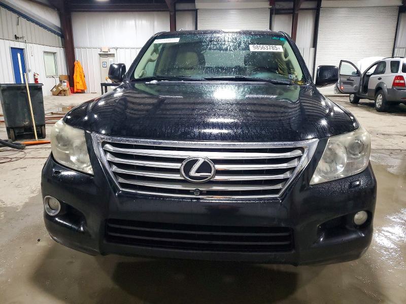 Photo 5 from auction – 2011 LEXUS LX 570 with VIN JTJHY7AX7B4057451