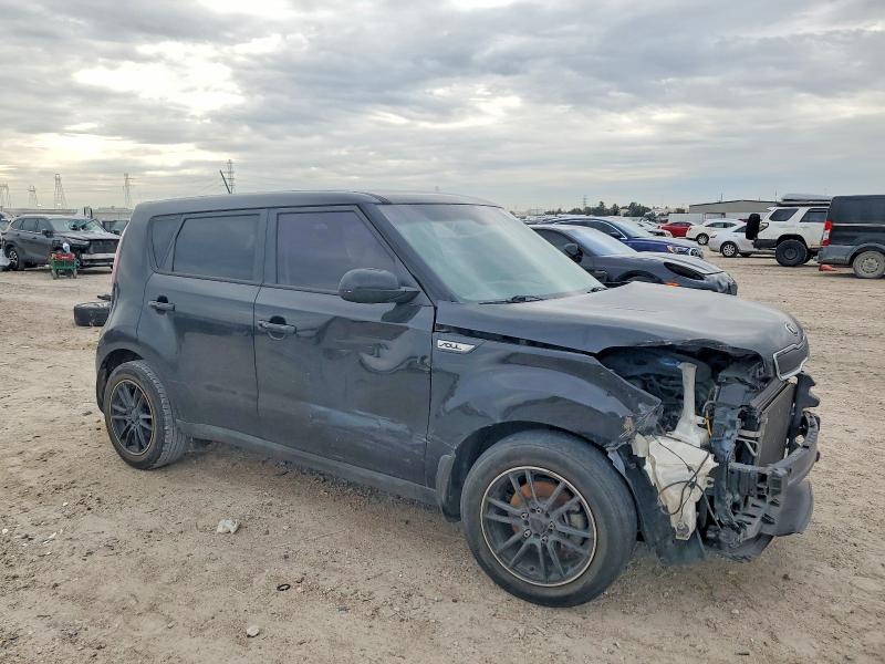 Photo 4 from auction – 2015 KIA SOUL with VIN KNDJN2A28F7208290