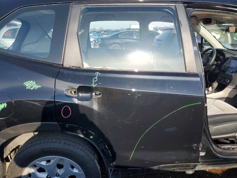 Photo 10 from auction – 2019 SUBARU FORESTER with VIN JF2SKACC9KH444983