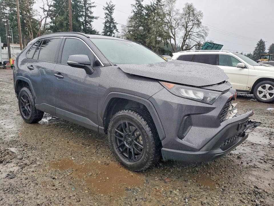 Photo 4 from auction – 2020 TOYOTA RAV4 with VIN 2T3G1RFV1LW090004