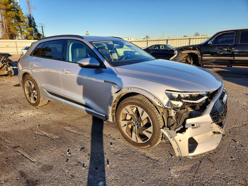 Photo 4 from auction – 2022 AUDI E-TRON PRE with VIN WA1AAAGE5NB007458