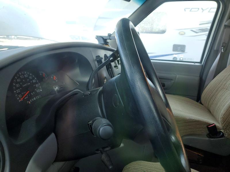 Photo 8 from auction – 1998 FORD ECONOLINE with VIN 1FDXE40S8WHA77830